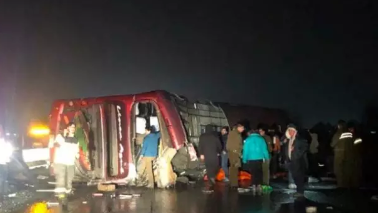 圣地亚哥到特木科的长途大巴发生车祸 6人死亡 46人受伤
