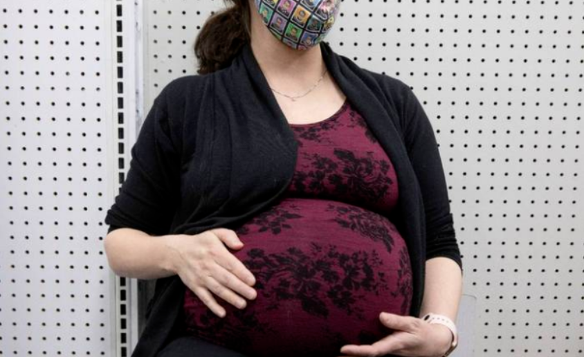 智利专家呼吁优先让孕妇接种辉瑞疫苗
