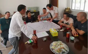Coordinación de Asociaciones Chinas: Plan General para Solucionar Problemas de Seguridad en la Zona Mayorista de Santiago