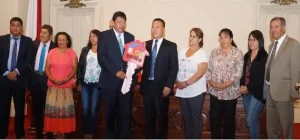 Empresarios Chinos en Chile Realizan Ceremonia de Donación de Alto Nivel en el Congreso