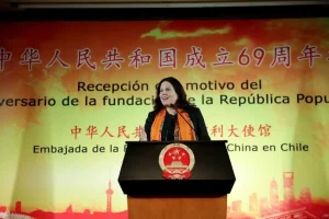 La Embajada de China en Chile celebra recepción por el 69.º aniversario de la fundación de la República Popular China