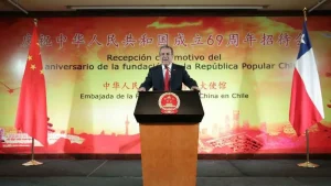 La Embajada de China en Chile celebra recepción por el 69.º aniversario de la fundación de la República Popular China