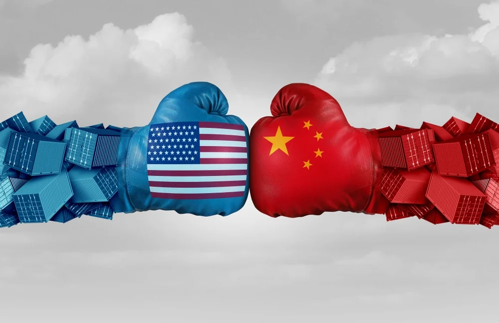La “efecto dominó” de la guerra comercial entre China y Estados Unidos tiene un impacto significativo en la economía de Chile en 2025.