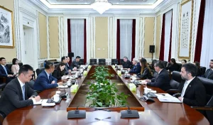 Yang Wanming se reúne con el Ministro de Relaciones Exteriores de Chile, Alberto van Klaveren