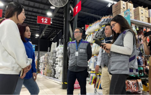 Sernac implementará supervisión conjunta en comercios chinos en Chile