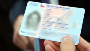 Cada vez más ciudadanos chinos serán expulsados de Chile y tendrán prohibido ingresar por cinco años